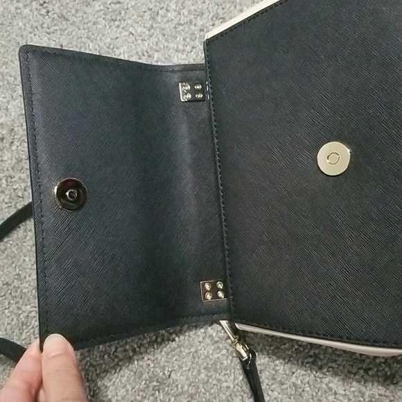 Kate Spade New York Small Byrdie in Colour Block (Like New) - Picture 8 of 15